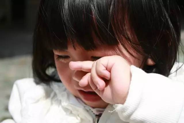 【阅读悦读丨散文】刘娟《雨中的